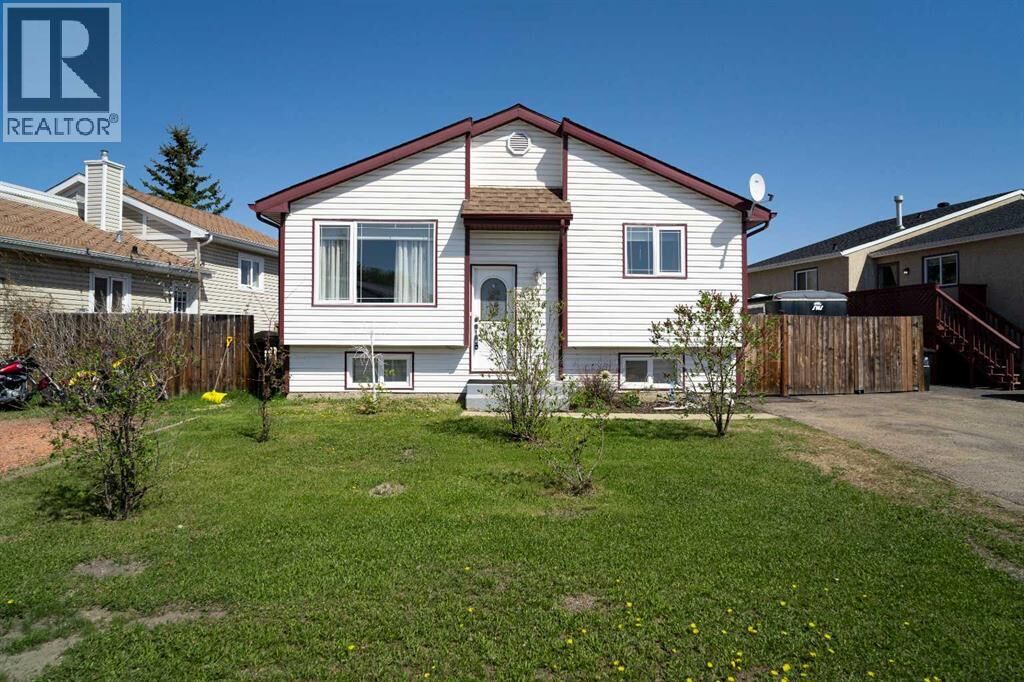 Property Photo:  170 Fullerton Drive  AB T9K 1P8 