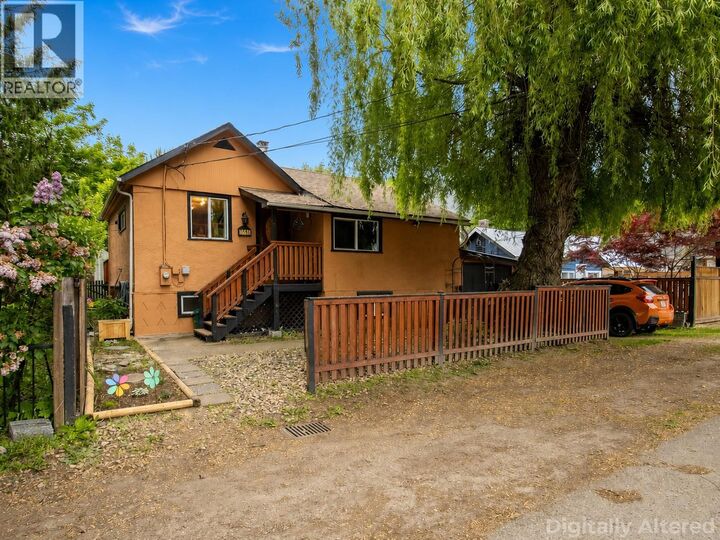 7310 51 Street Northeast — photo 1