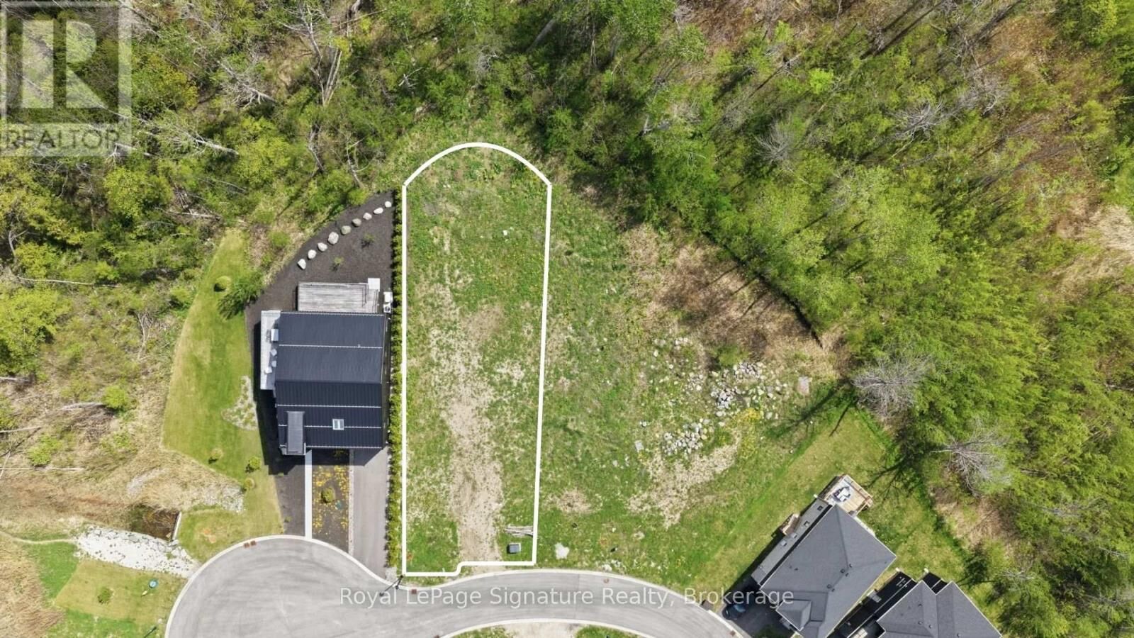 Property Photo:  139 Sebastian Street  ON N0H 1J0 