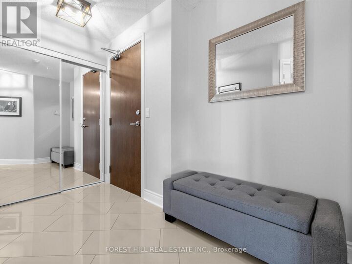 Property Photo:  7 North Park Road 511  ON L4J 0C9 