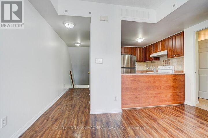 Property Photo:  3047 Finch Avenue West 2057  ON M9M 0A5 