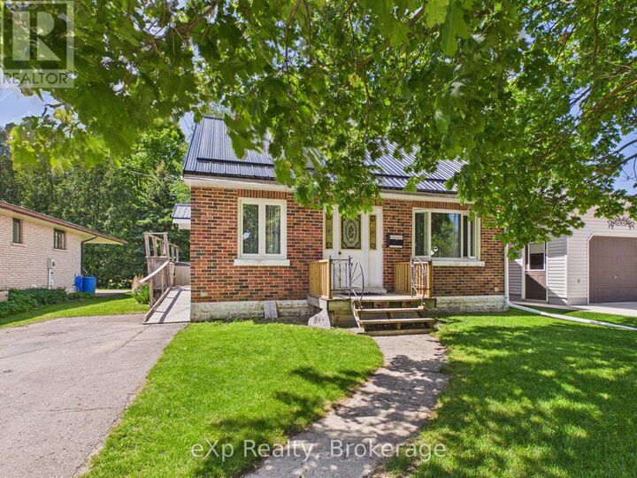 Property Photo: 419 Colborne Street ON N0G 2V0