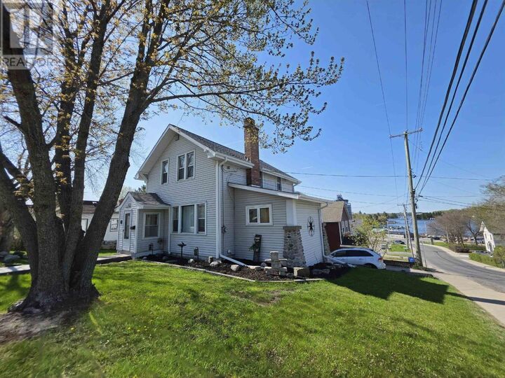 Property Photo: 401 Third Street South ON P9N 1J2