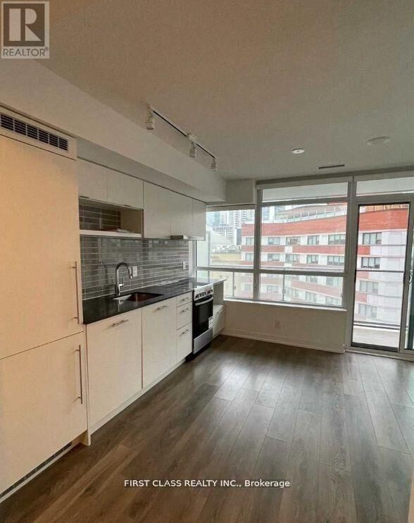 Property Photo:  365 Church Street 1004  ON M5B 1Z9 