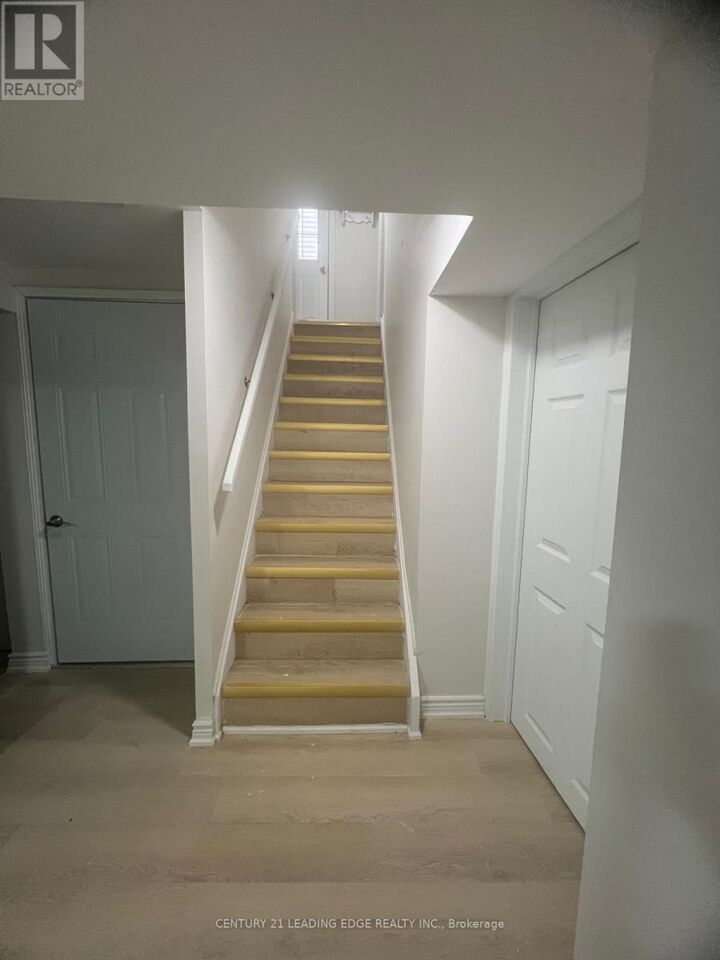 Property Photo:  1398 Tampa Crescent Lower  ON L1G 6V2 
