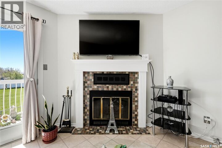 Property Photo:  6427 Rochdale Boulevard  SK S4X 2Y9 