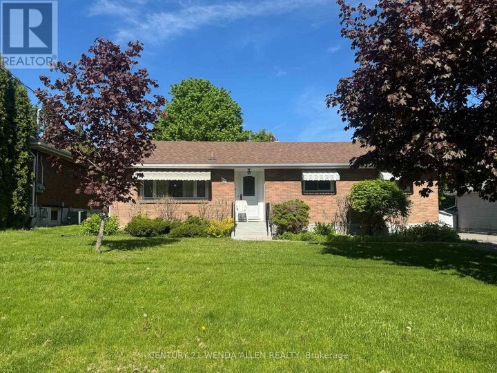 Property Photo:  63 Gilbert Street  ON K8P 3G9 