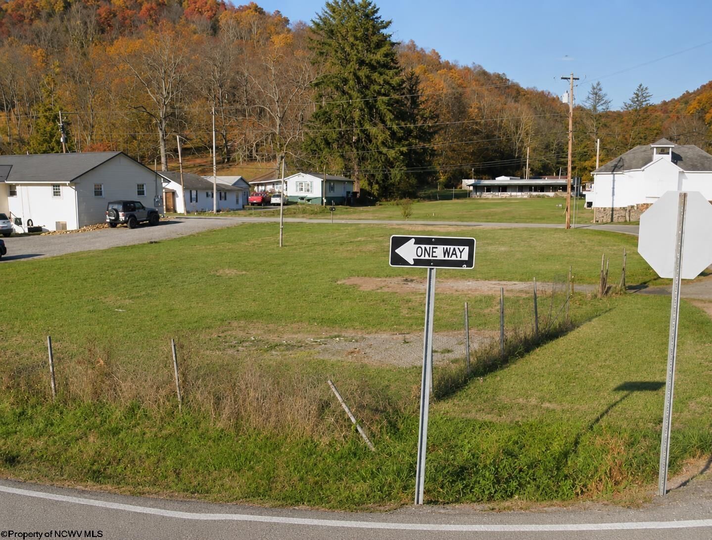 Property Photo: 3106 Old Route 33 East Highway WV 26372