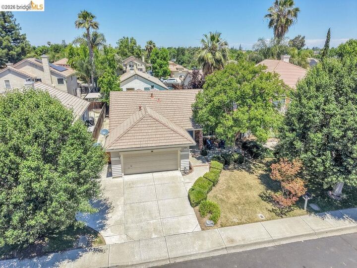 Property Photo: 733 Sienna Ln CA 94513