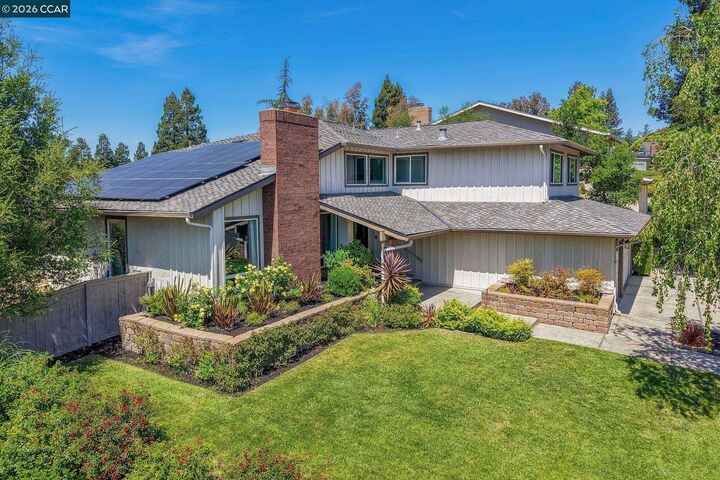 Property Photo: 608 Serramonte Ct CA 94526