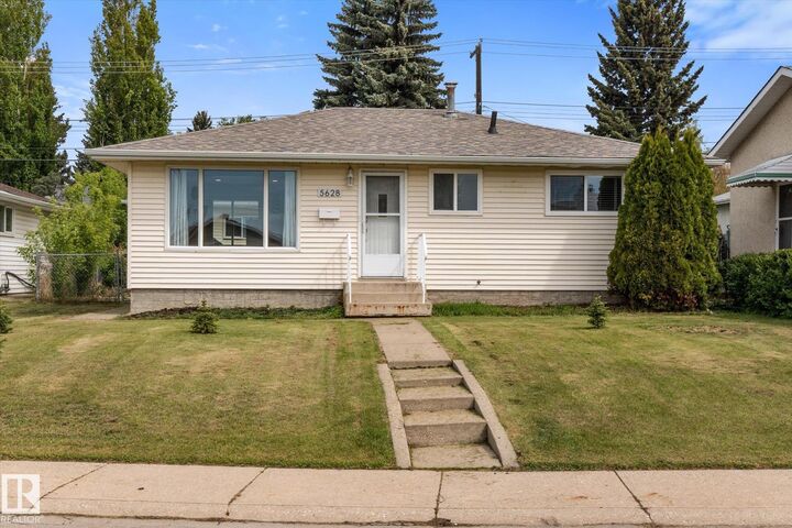 Property Photo:  5628 140A Avenue NW  AB T5A 1H3 