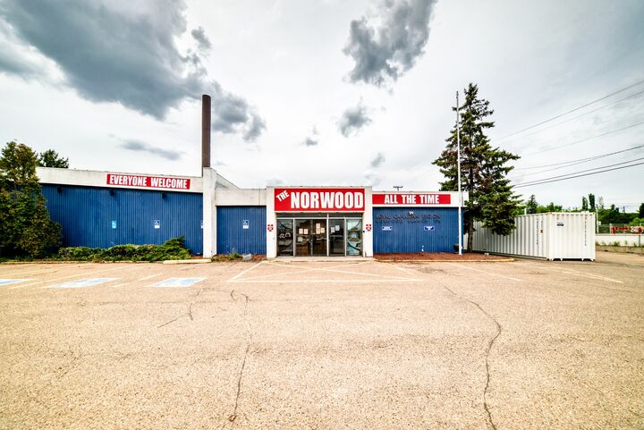Property Photo:  82 St NW  AB T5B 0G1 
