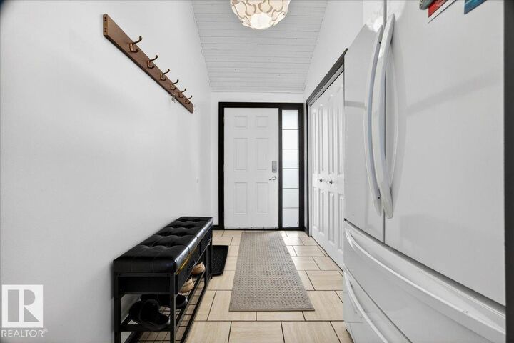 Property Photo:  5040 52 Street  AB T0B 0C0 