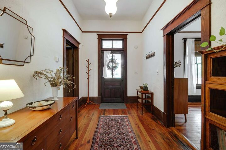 Property Photo: 905 Oglethorpe Avenue GA 30606