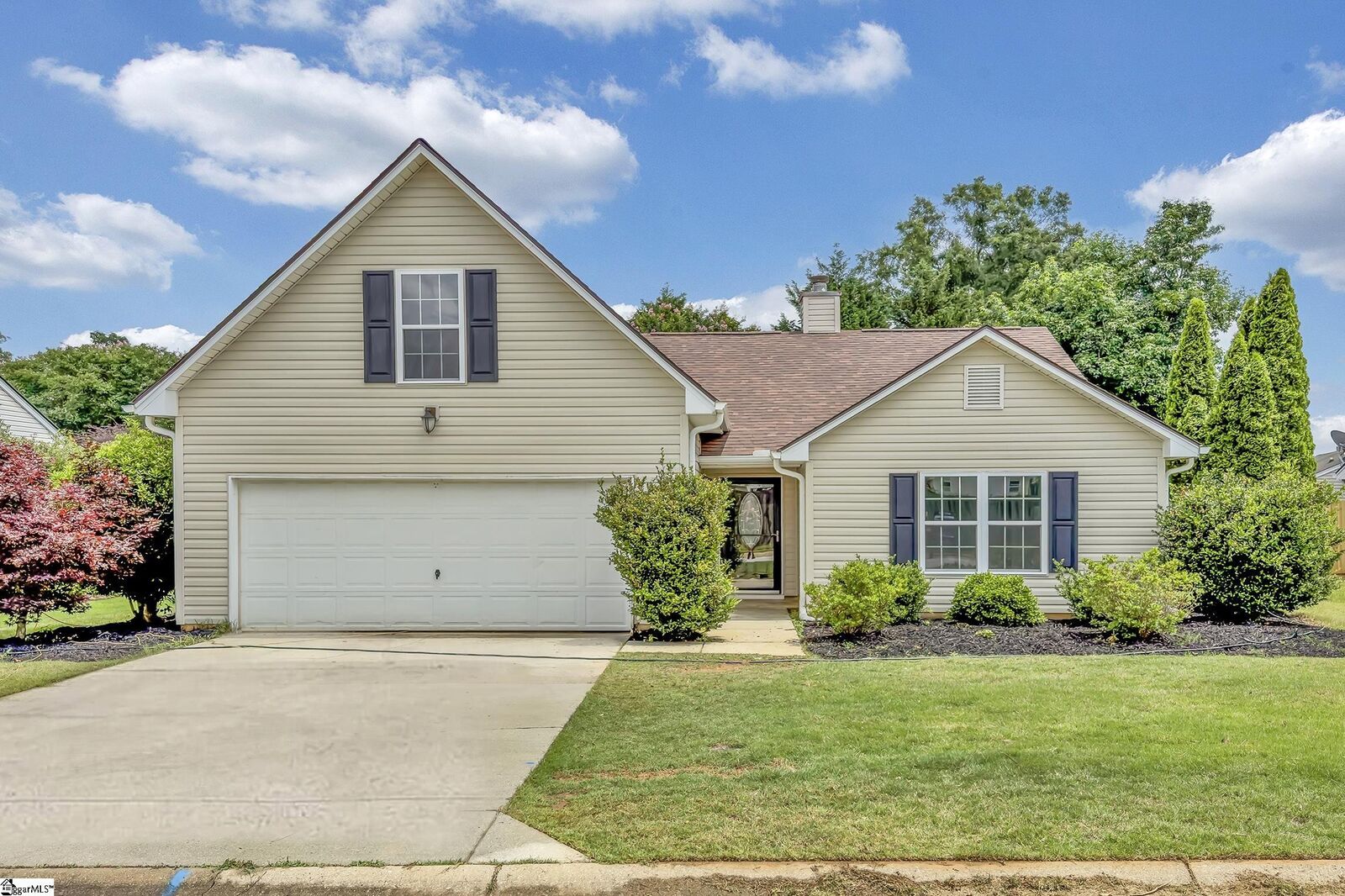 Property Photo: 4 Raleigh Court SC 29681
