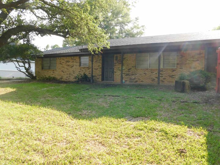 Property Photo:  303 S Langham  TX 75789 