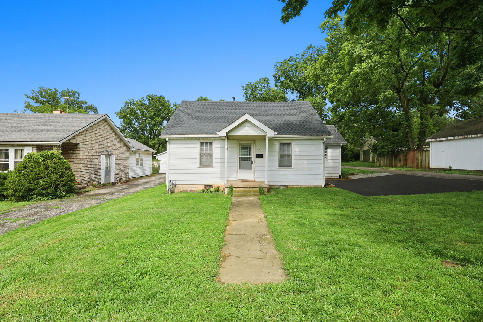 Property Photo:  504 Oak Street  KY 40324 