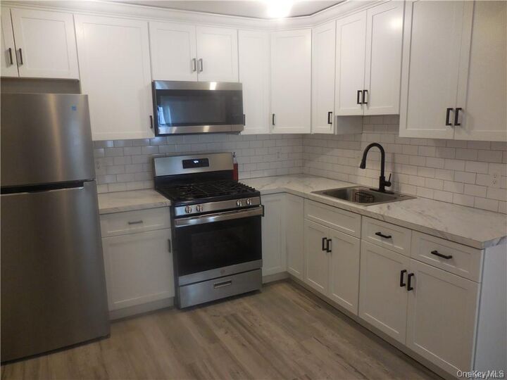 Property Photo:  67 Main Street 3B  NY 12586 
