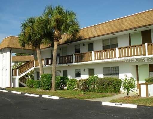 Property Photo: 2 Quails Run Boulevard 2104 FL 34223