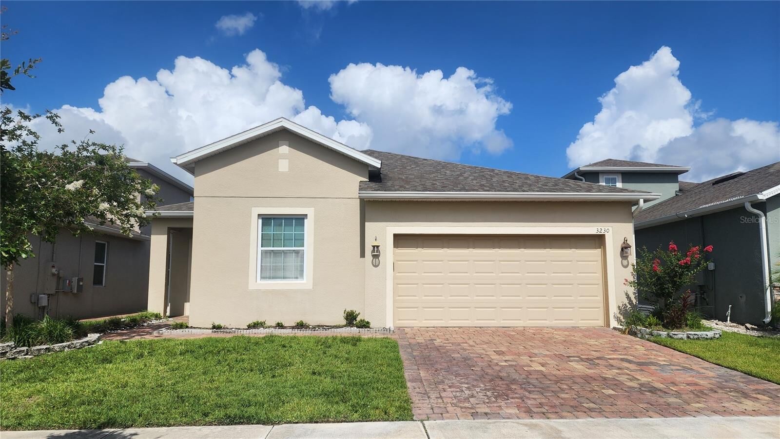 Property Photo: 3230 Stratton Circle FL 34744