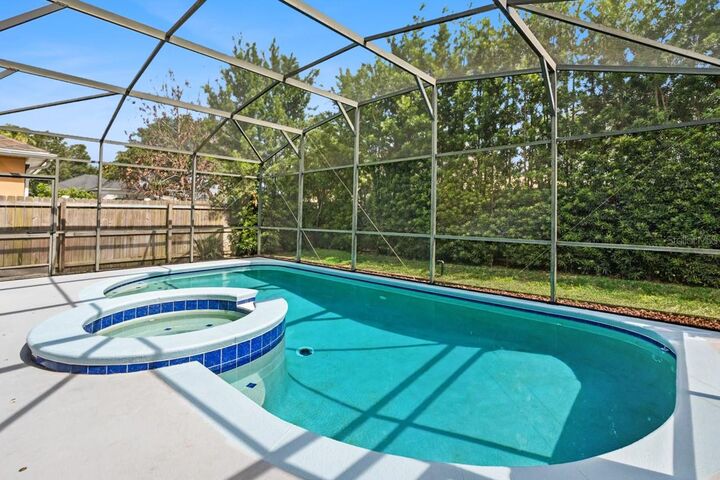 Property Photo: 8484 Dover View Lane FL 32829