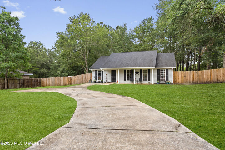 Property Photo: 19633 W Wortham Road MS 39574