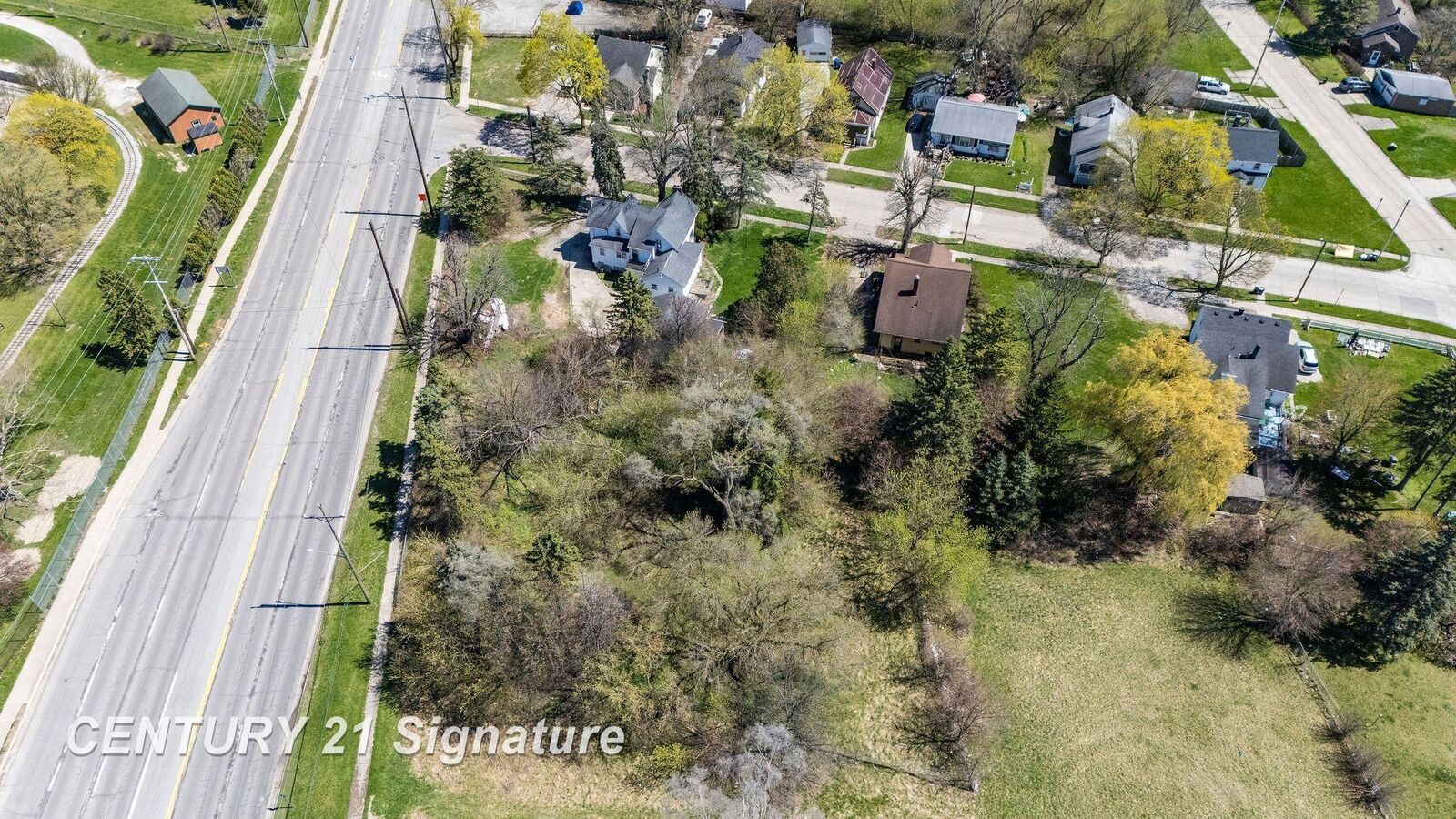 Property Photo: 1911 Lincoln Avenue MI 48601