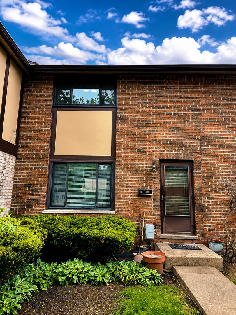 Property Photo:  18W158 16th Street  IL 60181 