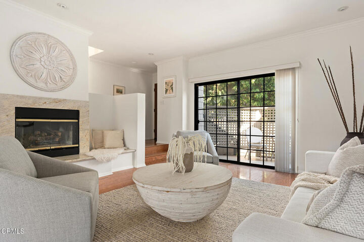 Property Photo:  515 S Madison Avenue 3  CA 91101 