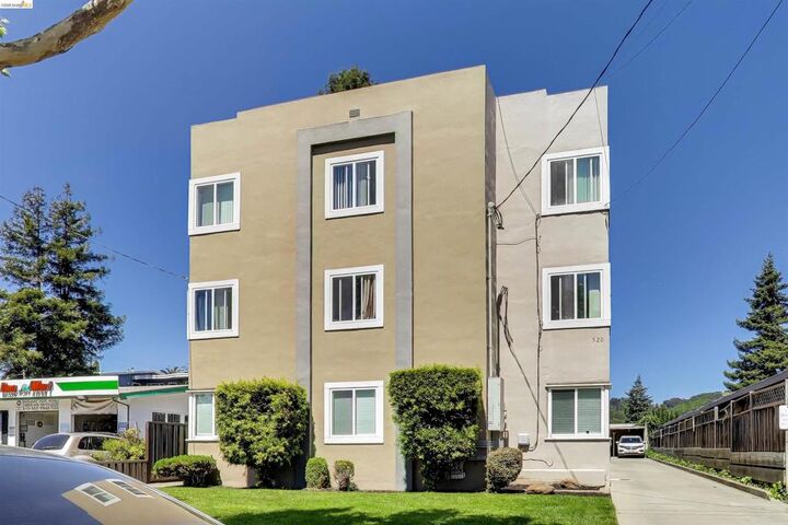 Property Photo:  520 Bancroft Ave  CA 94577 