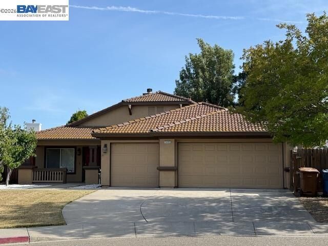Property Photo:  5405 Buffalo Court  CA 94531-9028 
