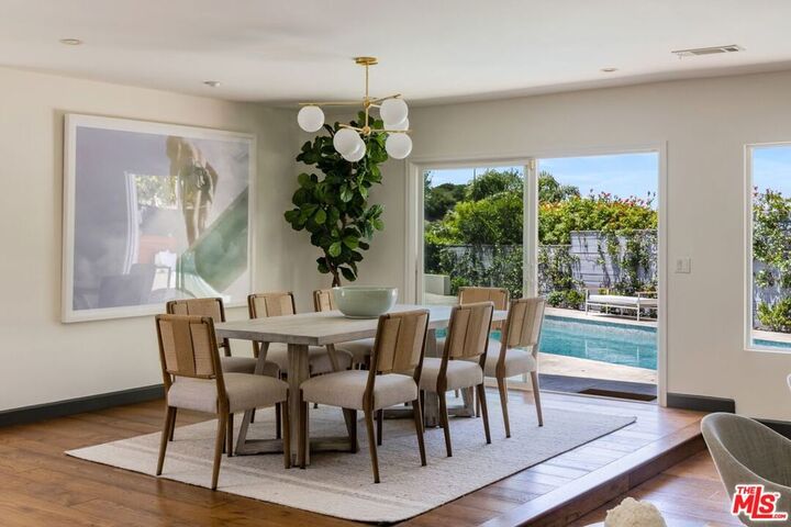 Property Photo:  3537 Stonehill Place  CA 91423 