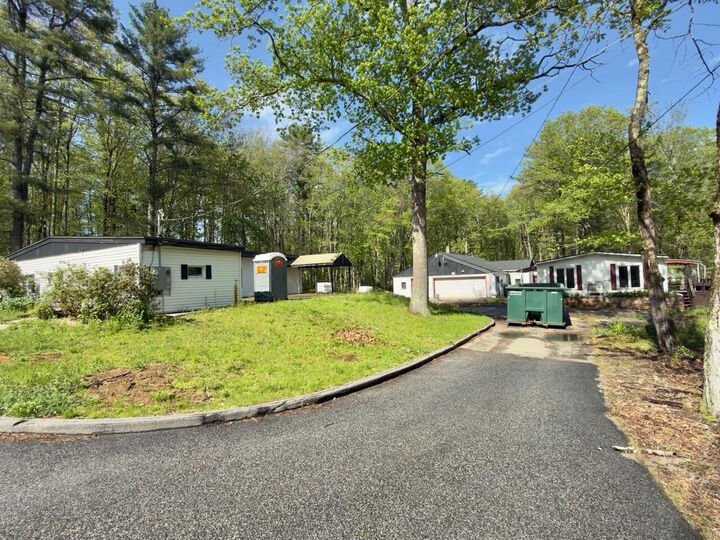 Property Photo:  1597 Sanford Road  ME 04090 