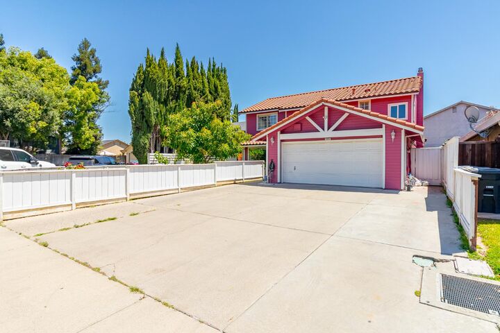 Property Photo:  3904 Zakessian Court  CA 95356 