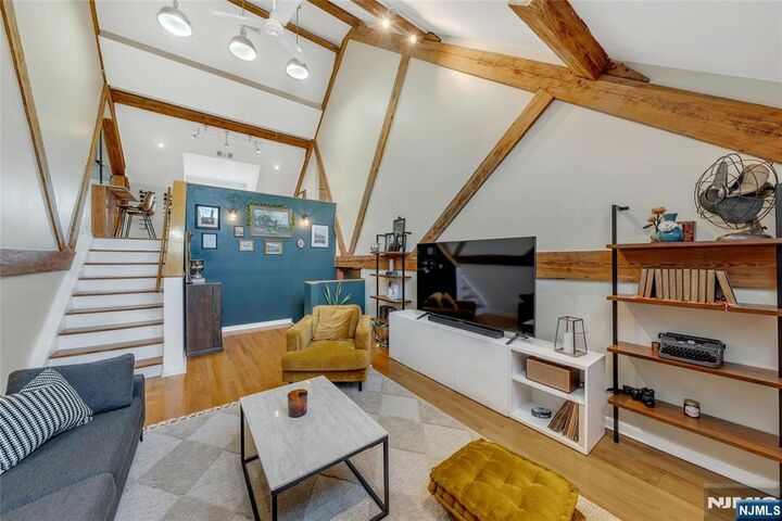 Property Photo:  491 Valley Street 15  NJ 07050 