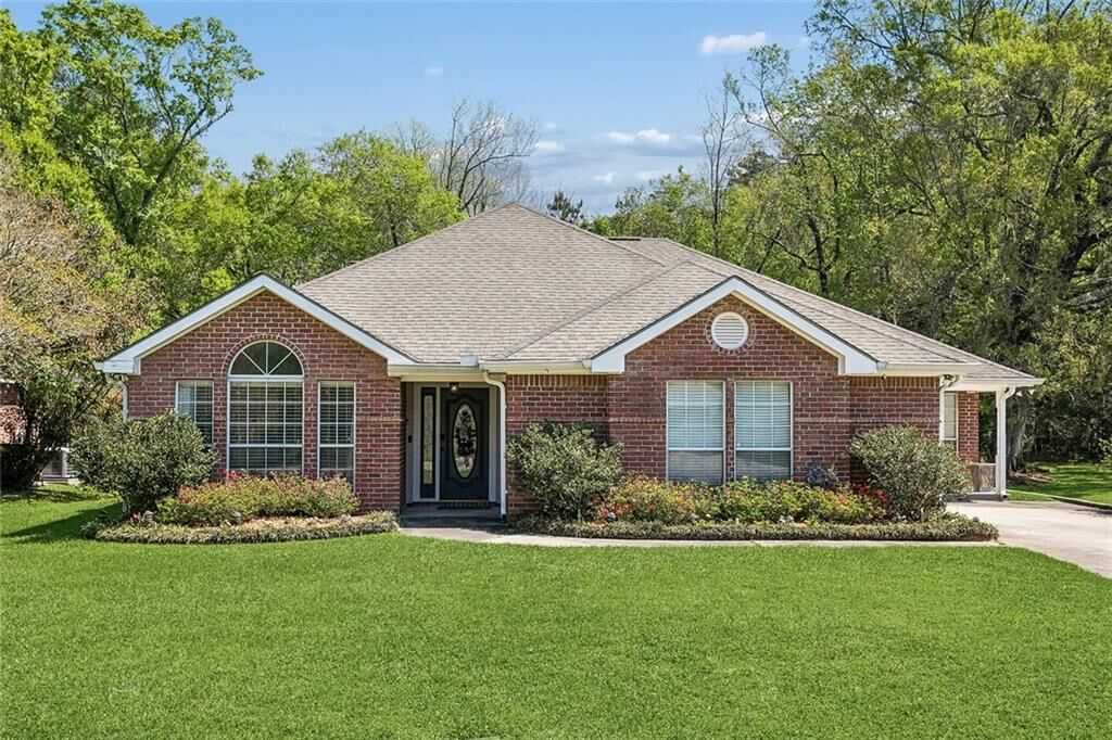 Property Photo:  321 Westwood Drive  LA 70471 