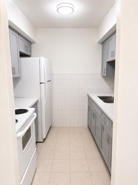 Property Photo: 115 West Esplanade Avenue 10 LA 70005