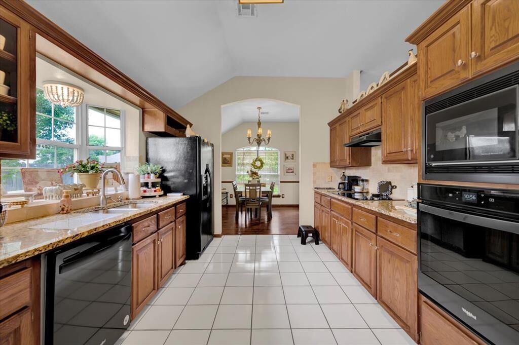 Property Photo:  2912 Astor Drive  OK 73072 