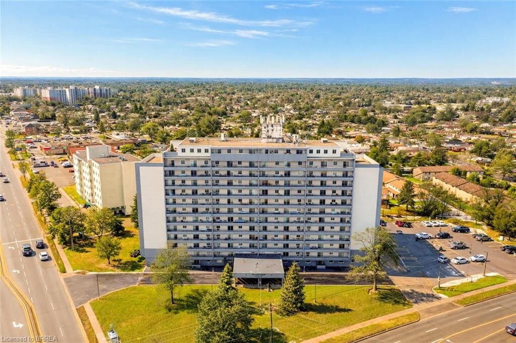 Property Photo:  640 West Street 909  ON N3R 6M3 