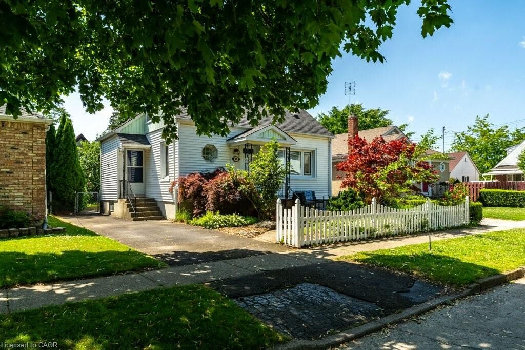 Property Photo: 19 Columbia Street ON L2R 5H5