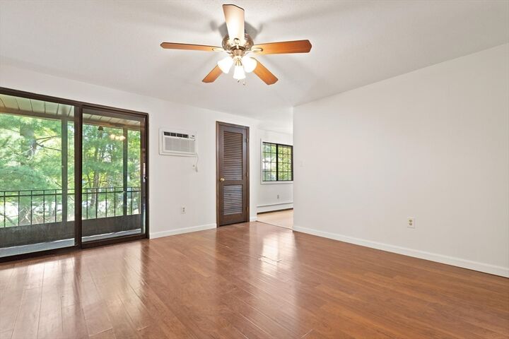 Property Photo: 1510 Skyline Dr 12 MA 01854