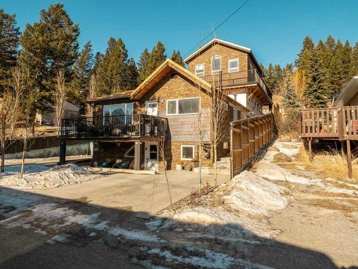 Property Photo: 6501 22 Avenue AB T0K 0M0