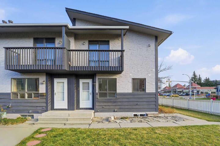 Property Photo:  2804 17 Avenue SW 3  AB T3E 6K8 