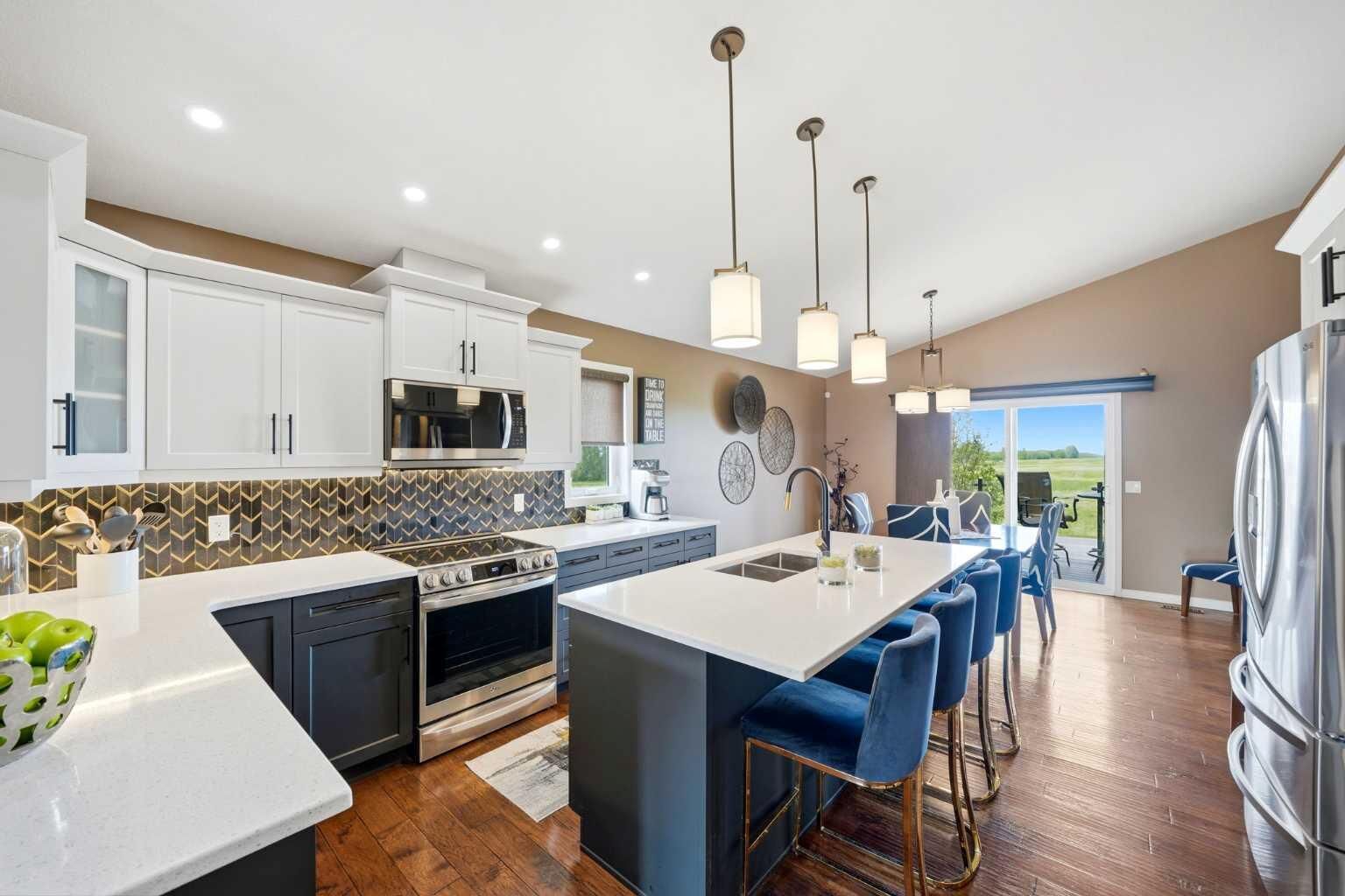 Property Photo: 164 Hillcrest Boulevard AB T1P 0A3