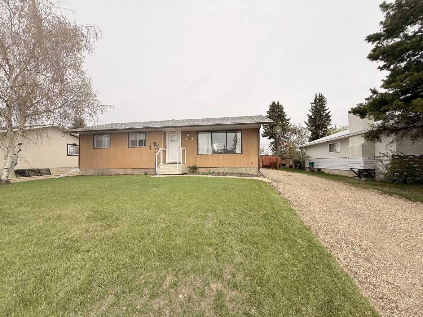 Property Photo: 4804 47 Avenue AB T0H 1W0
