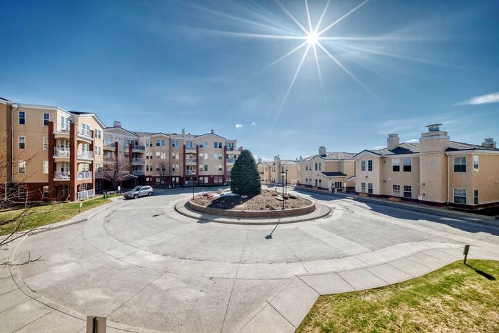 Property Photo:  14645 6 Street SW 4213  AB T2Y 3S1 