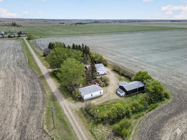 Property Photo: 27213 Township Road 333 AB T4H 4A2
