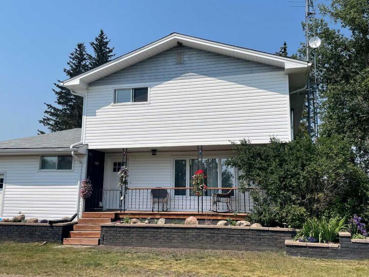 Property Photo:  27213 Township Road 333  AB T4H 4A2 