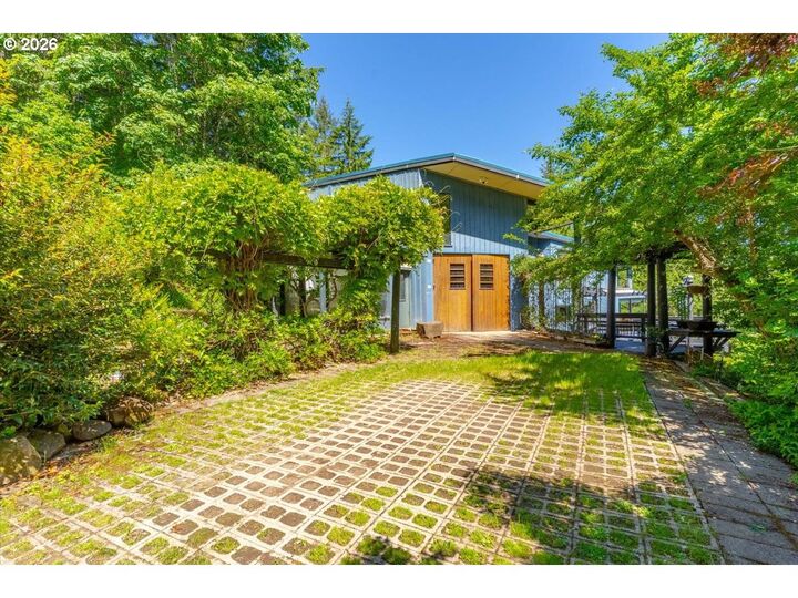 Property Photo: 18520 SW Rock Creek Rd OR 97378