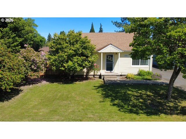 Property Photo:  4950 SW 139th Ave  OR 97005 